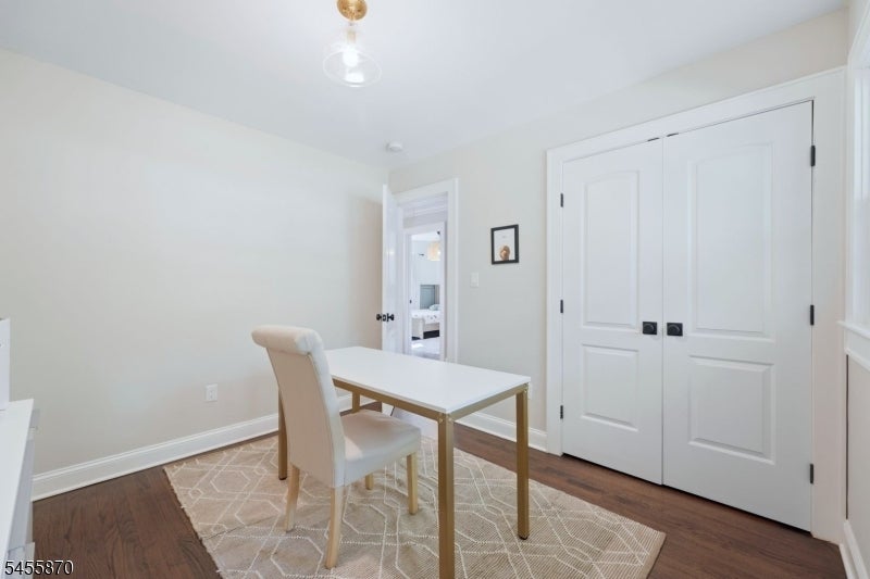 11 Tallwood Ct