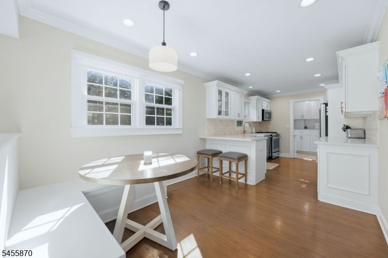 11 Tallwood Ct