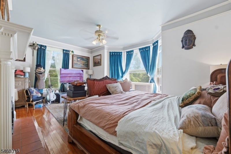 922 Central Ave