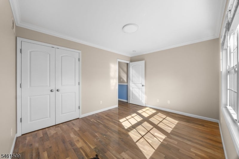 1034 William St B