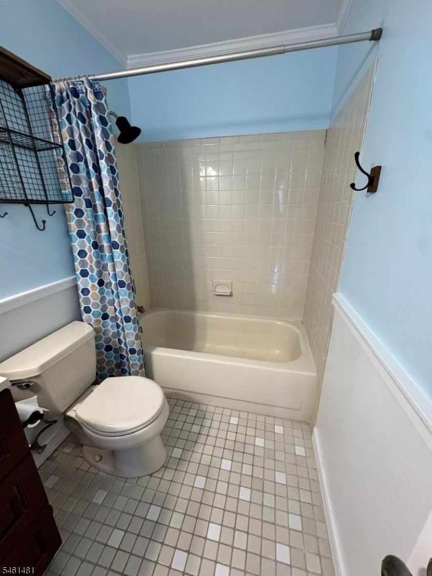 206 Drake Ln