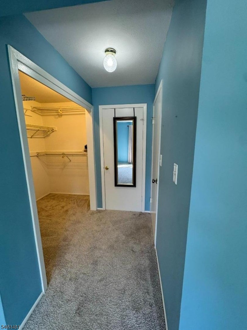 206 Drake Ln