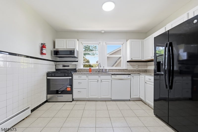 165 Centre St 2