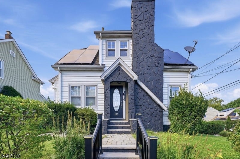 107 Palisade Ave
