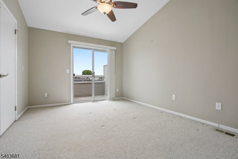 8 Bentley Court