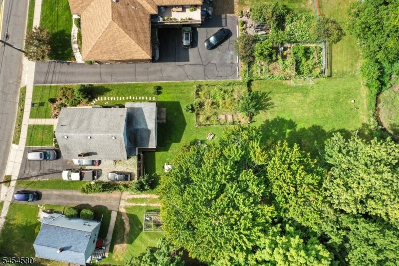 414 Saddle River Rd
