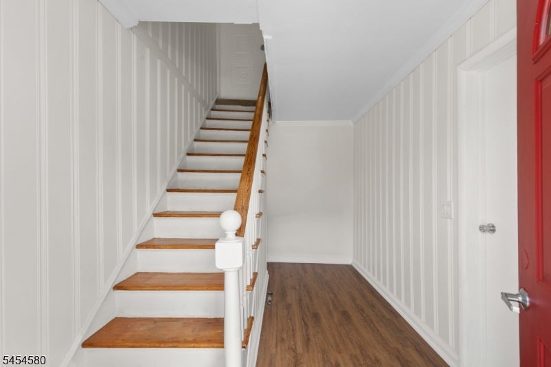 414 Saddle River Rd