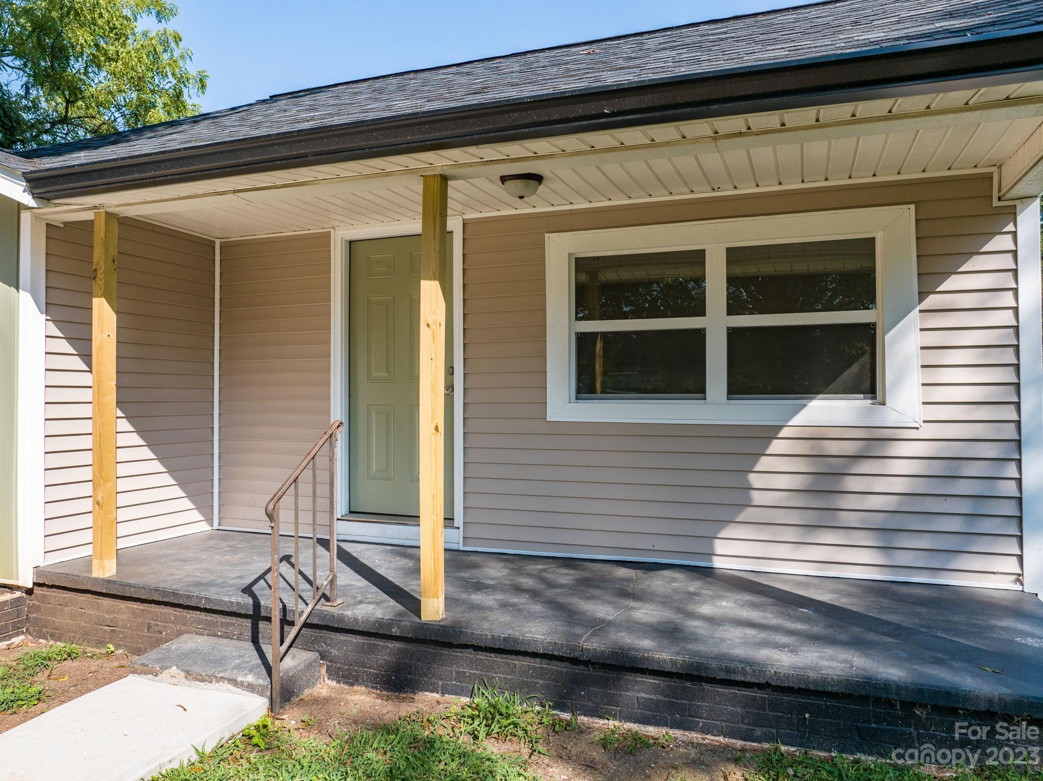 316 9th Street SW