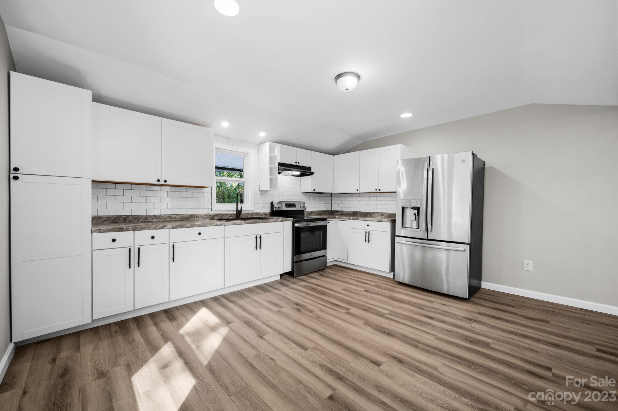 316 9th Street SW