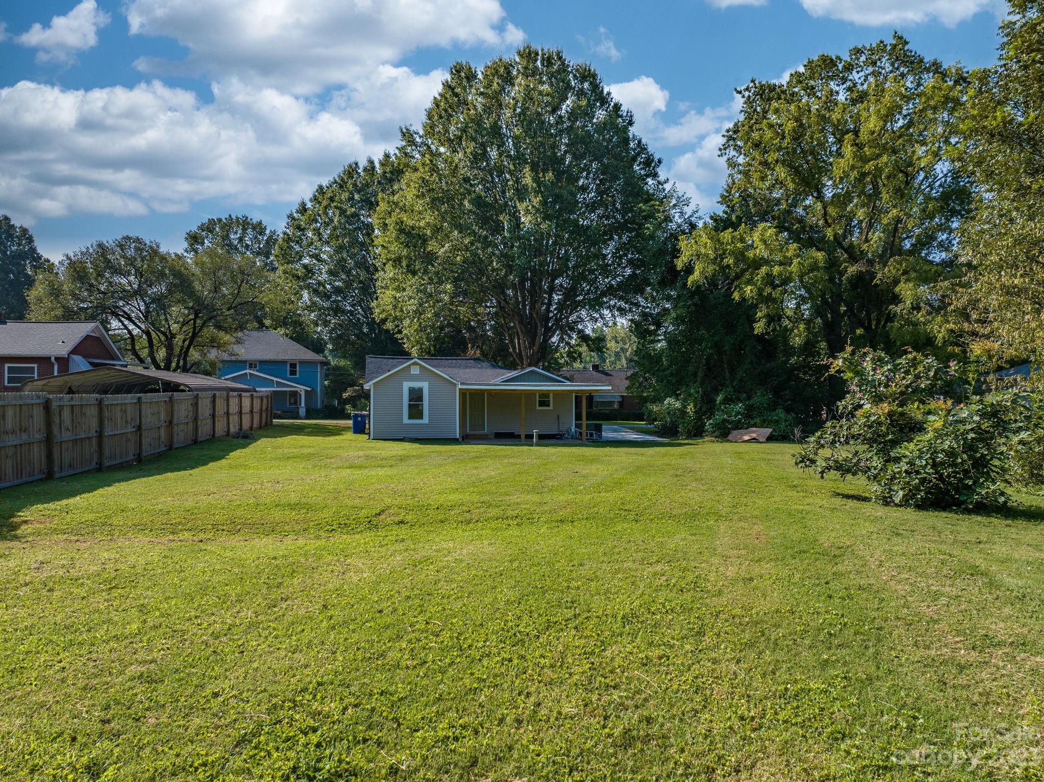 316 9th Street SW