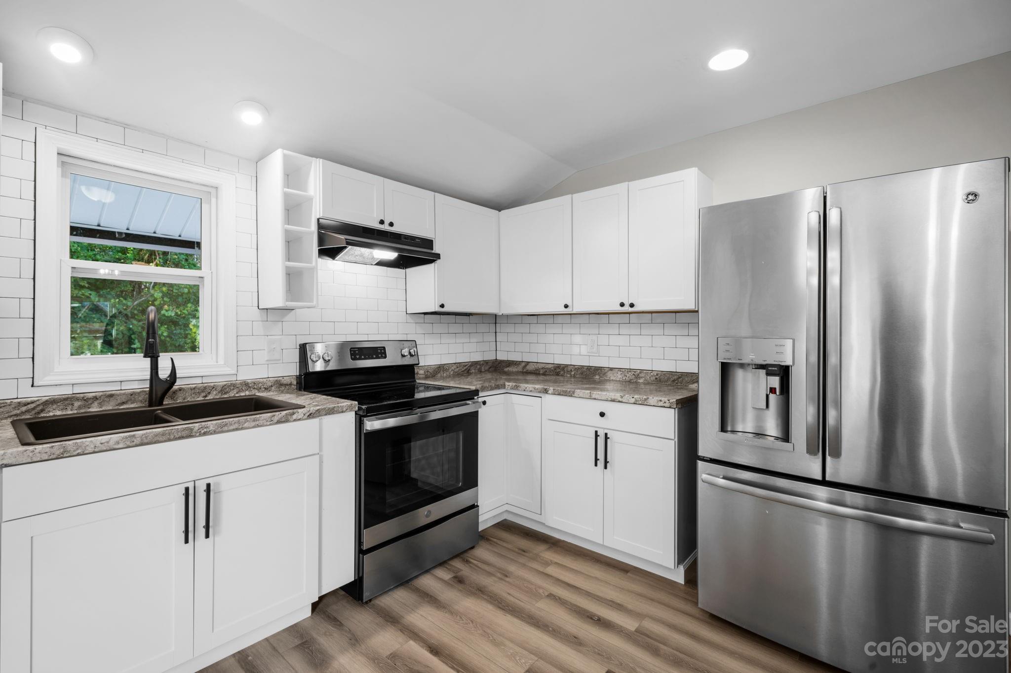 316 9th Street SW