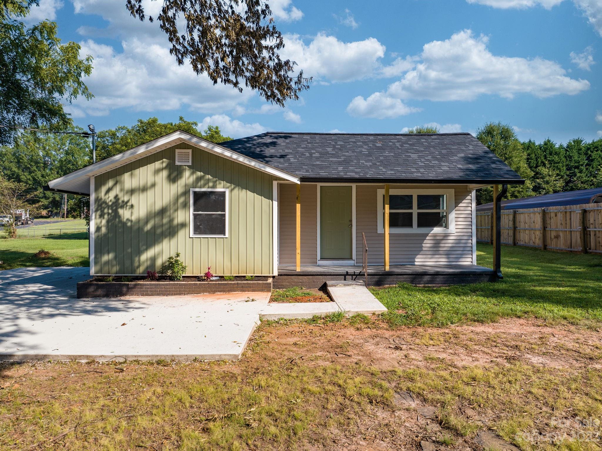 316 9th Street SW