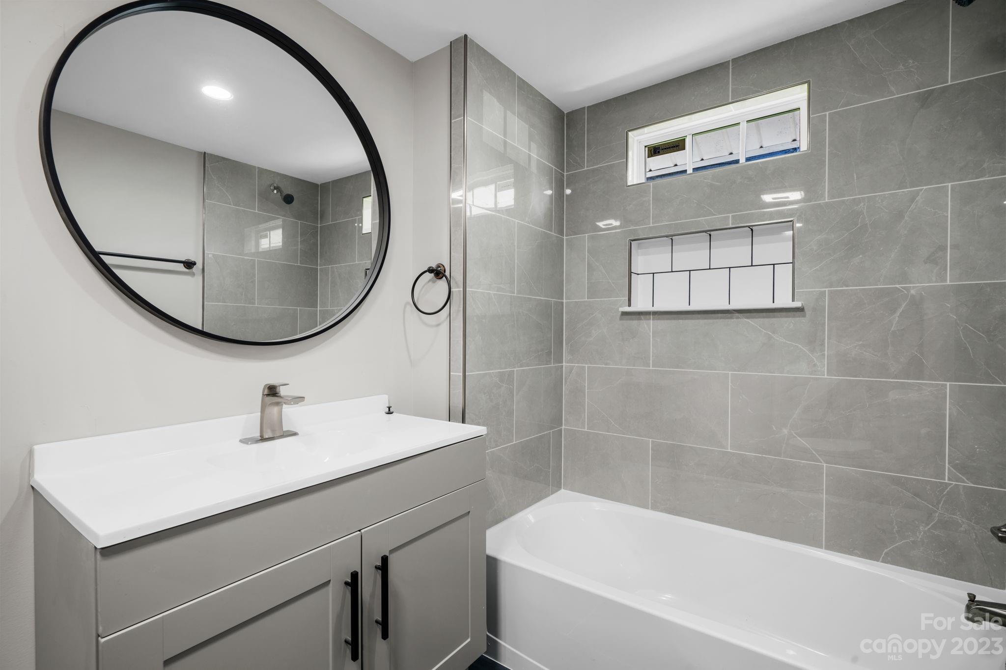 316 9th Street SW