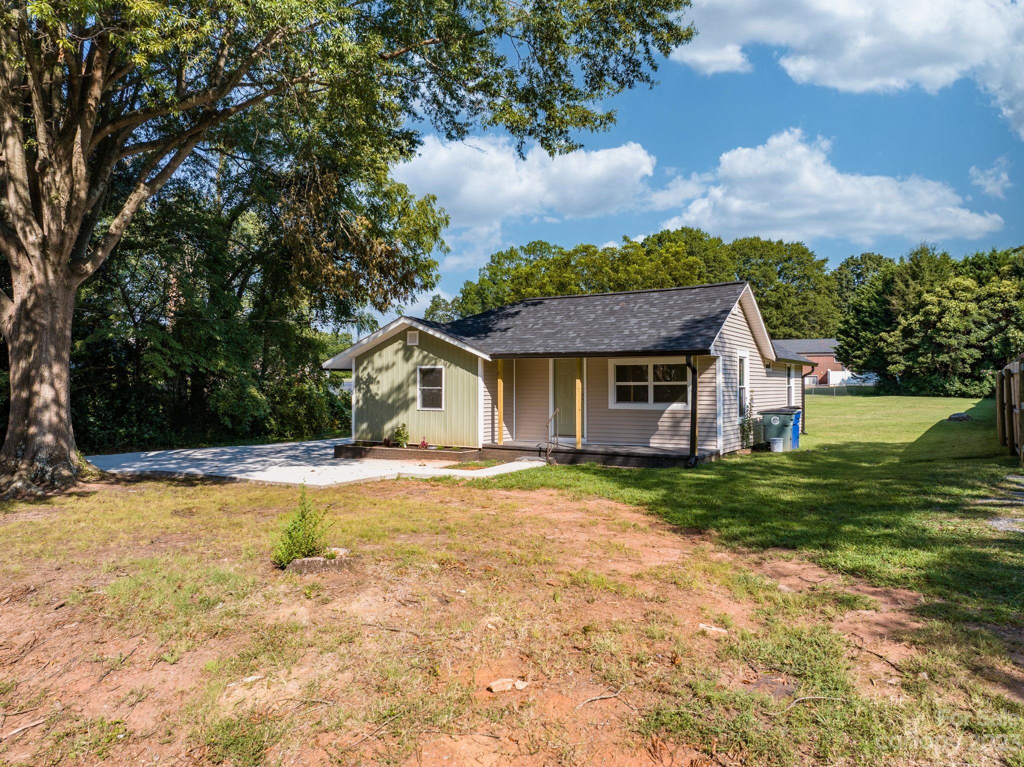 316 9th Street SW