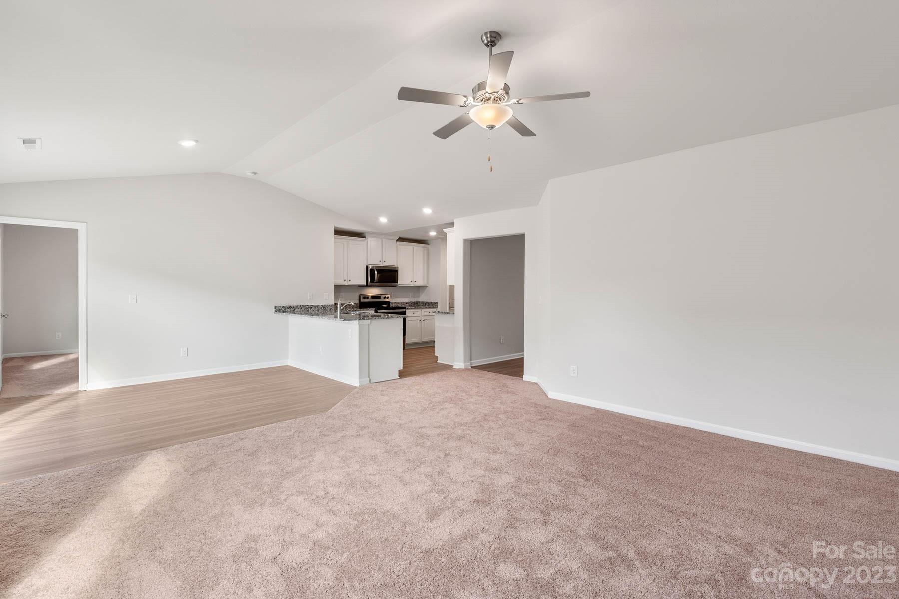 1632 Nia Road
