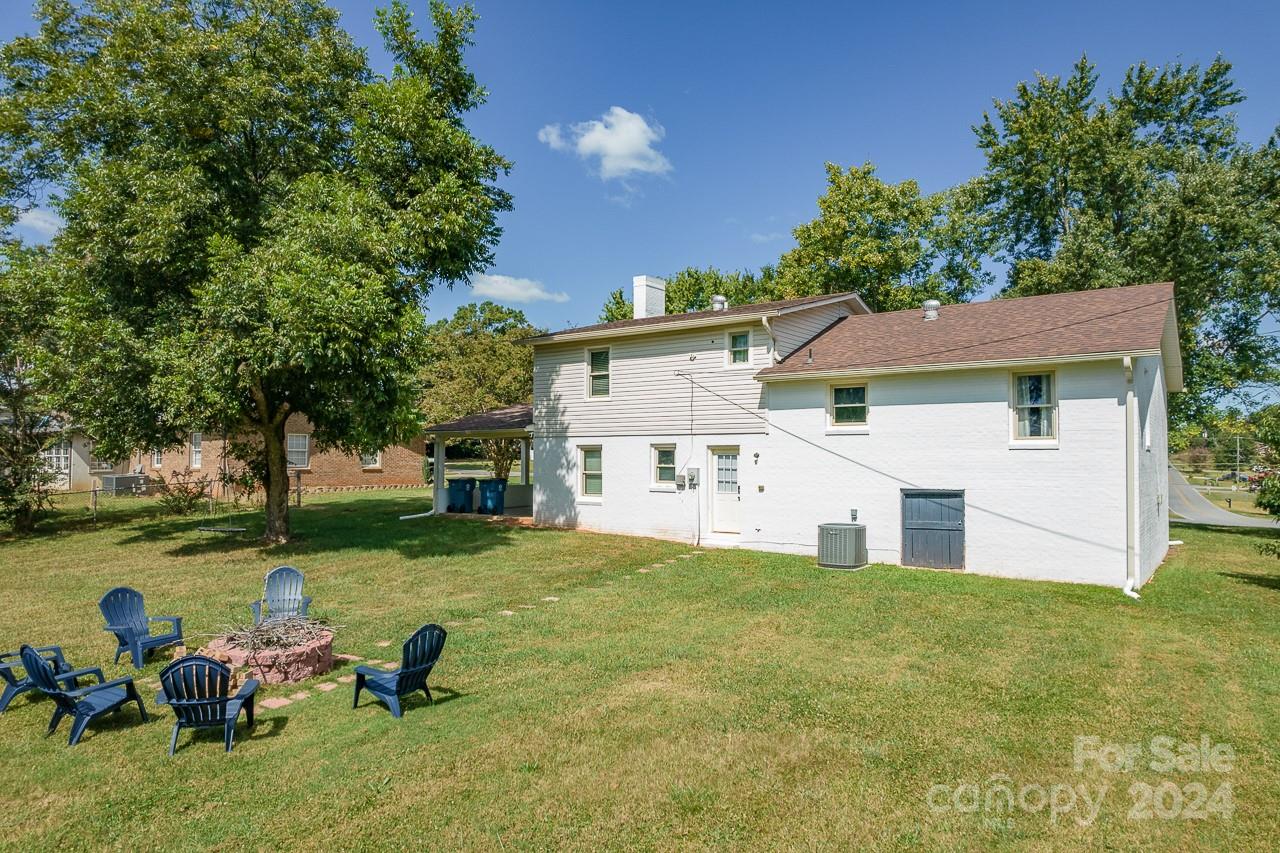 5703 Valley Field Road