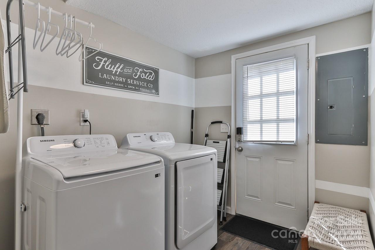 5703 Valley Field Road