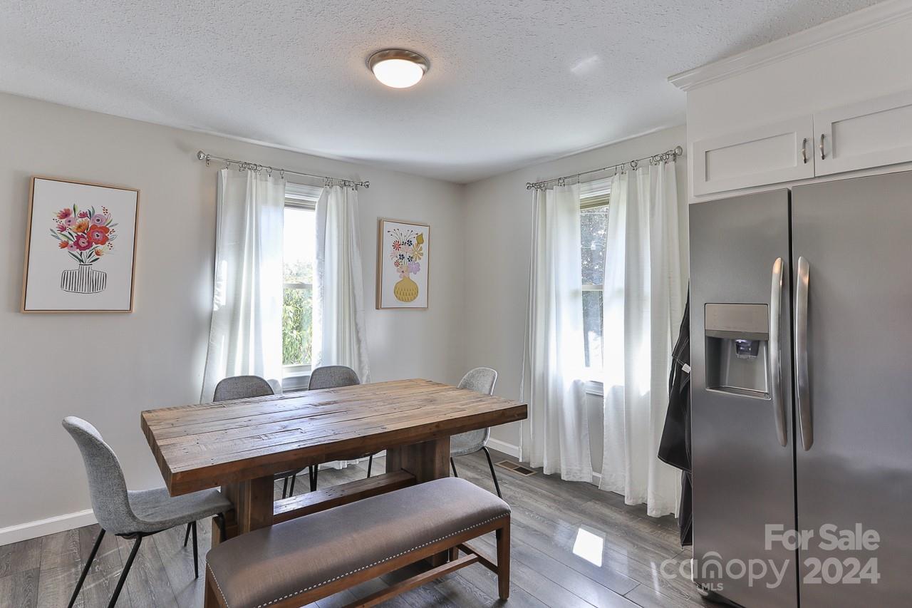 5703 Valley Field Road