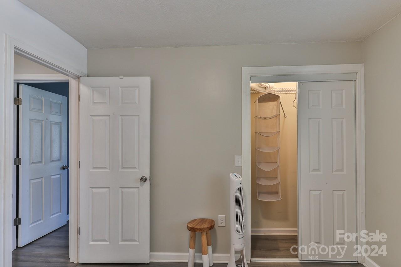 5703 Valley Field Road