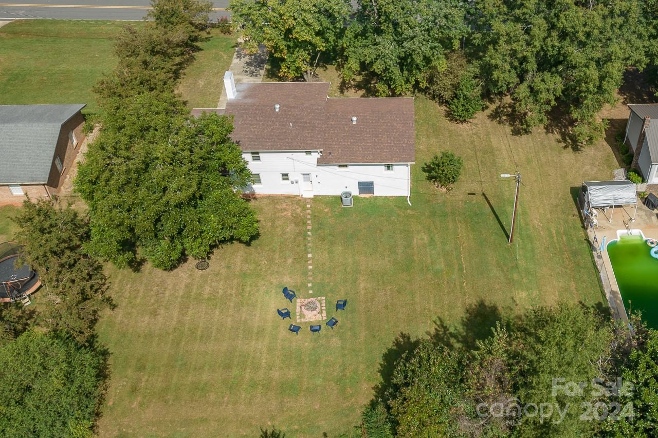 5703 Valley Field Road