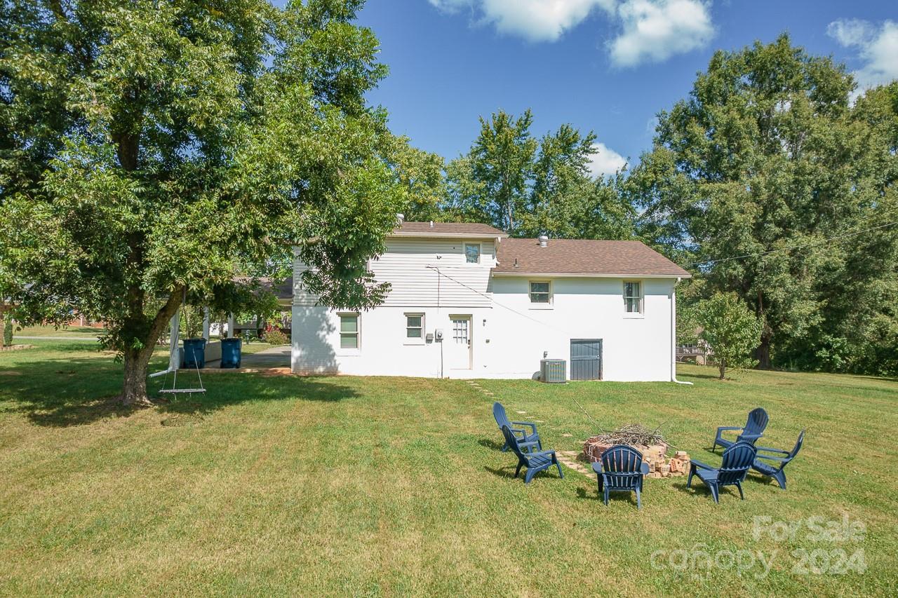 5703 Valley Field Road