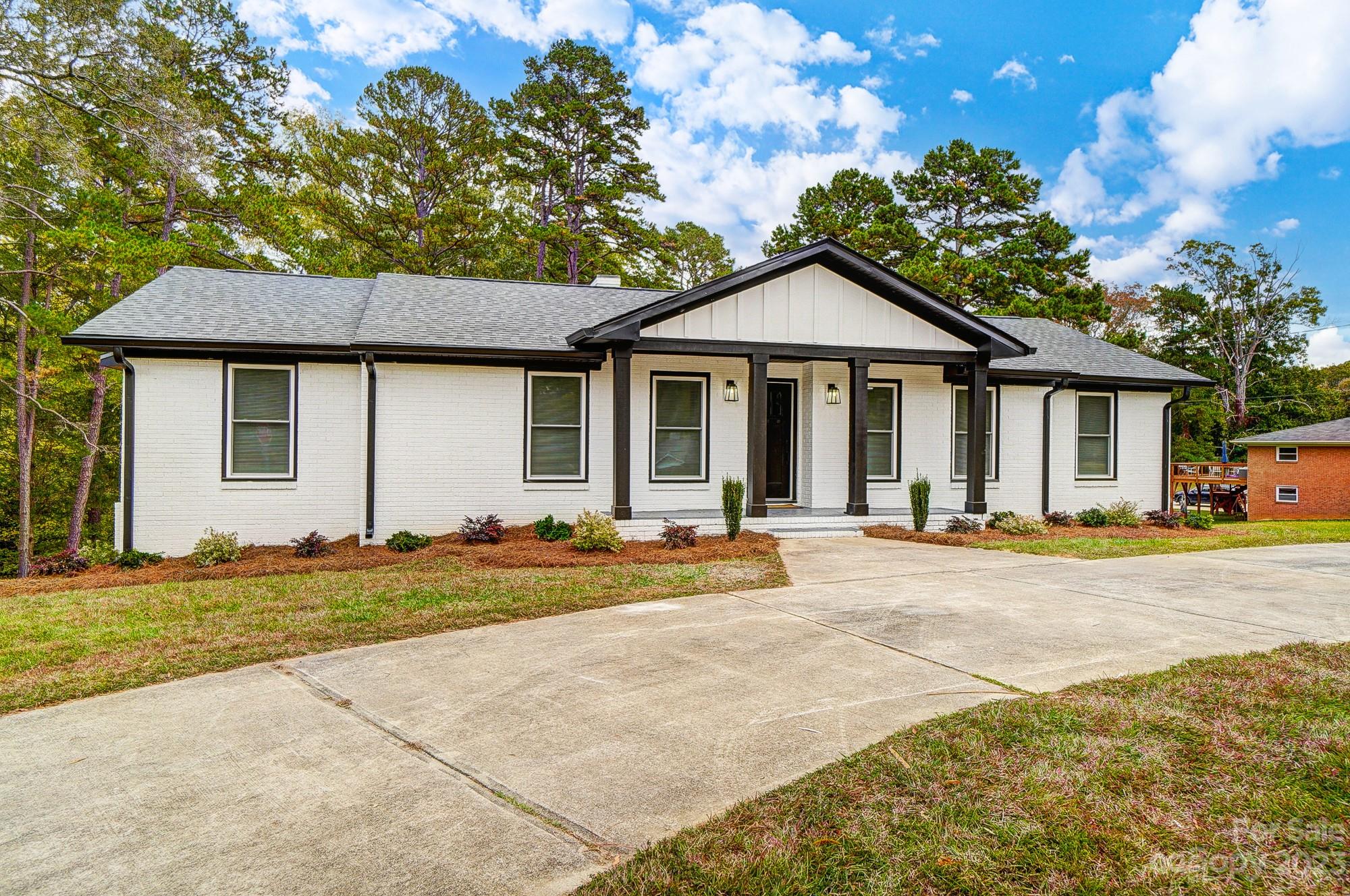 405 Fielding Road