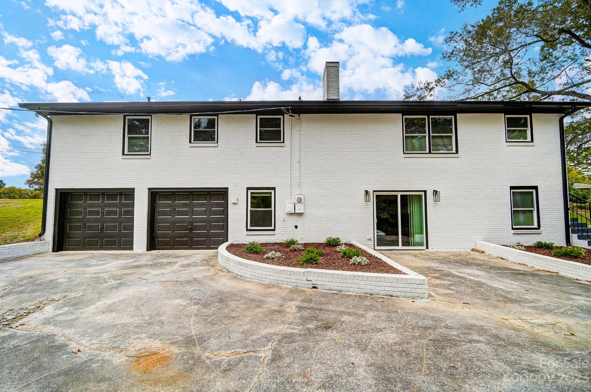 405 Fielding Road