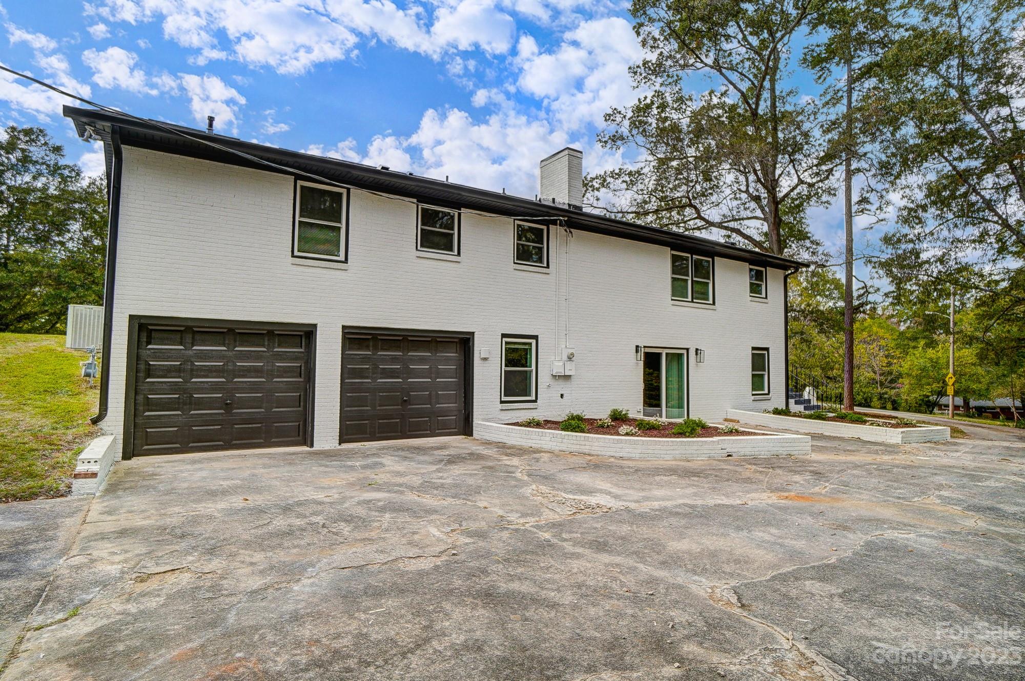 405 Fielding Road