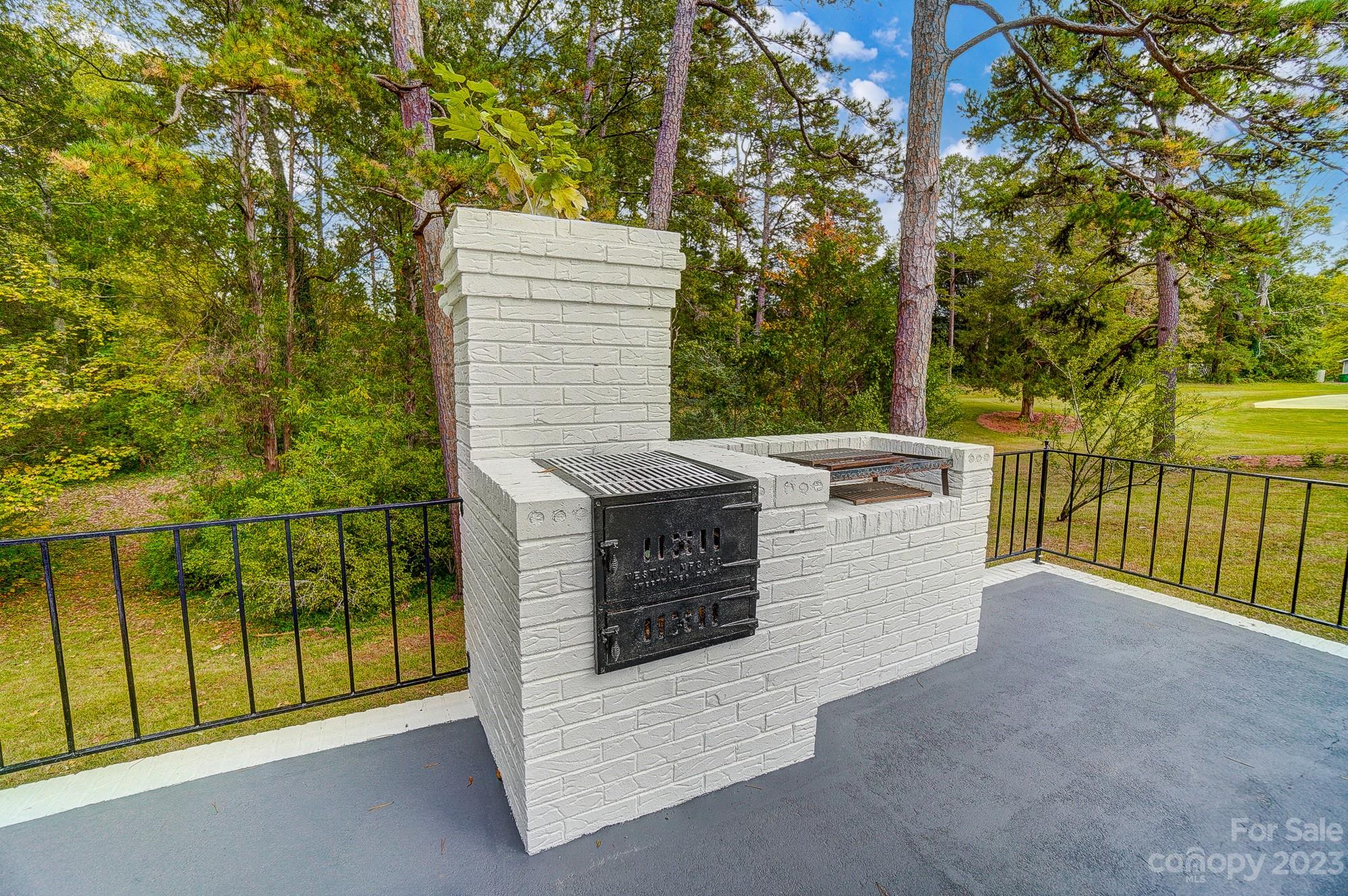 405 Fielding Road