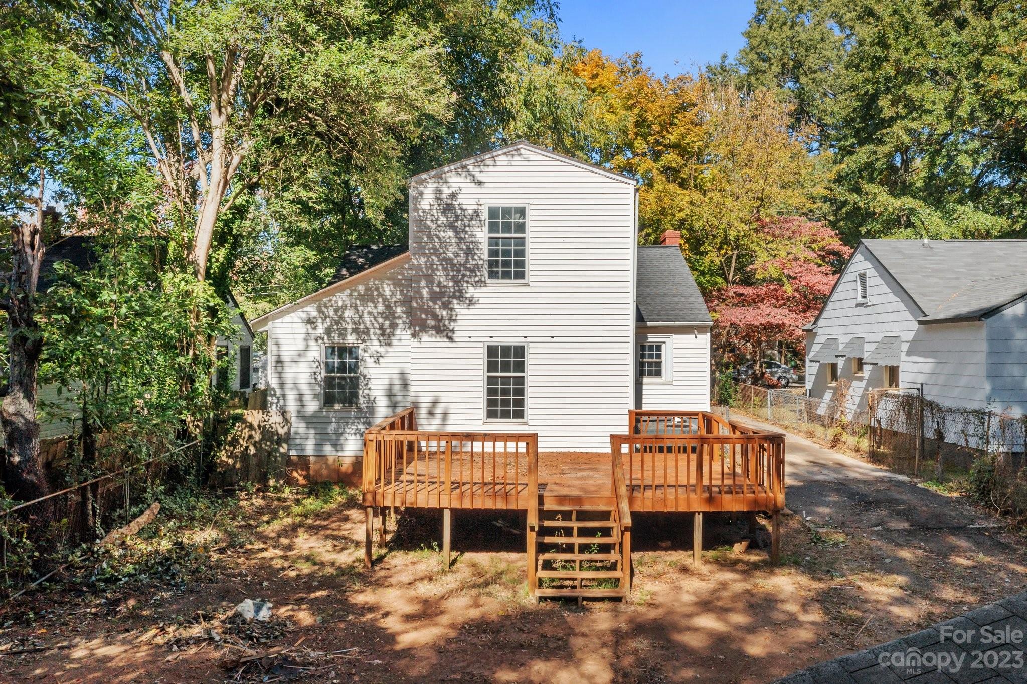 1409 Effingham Road