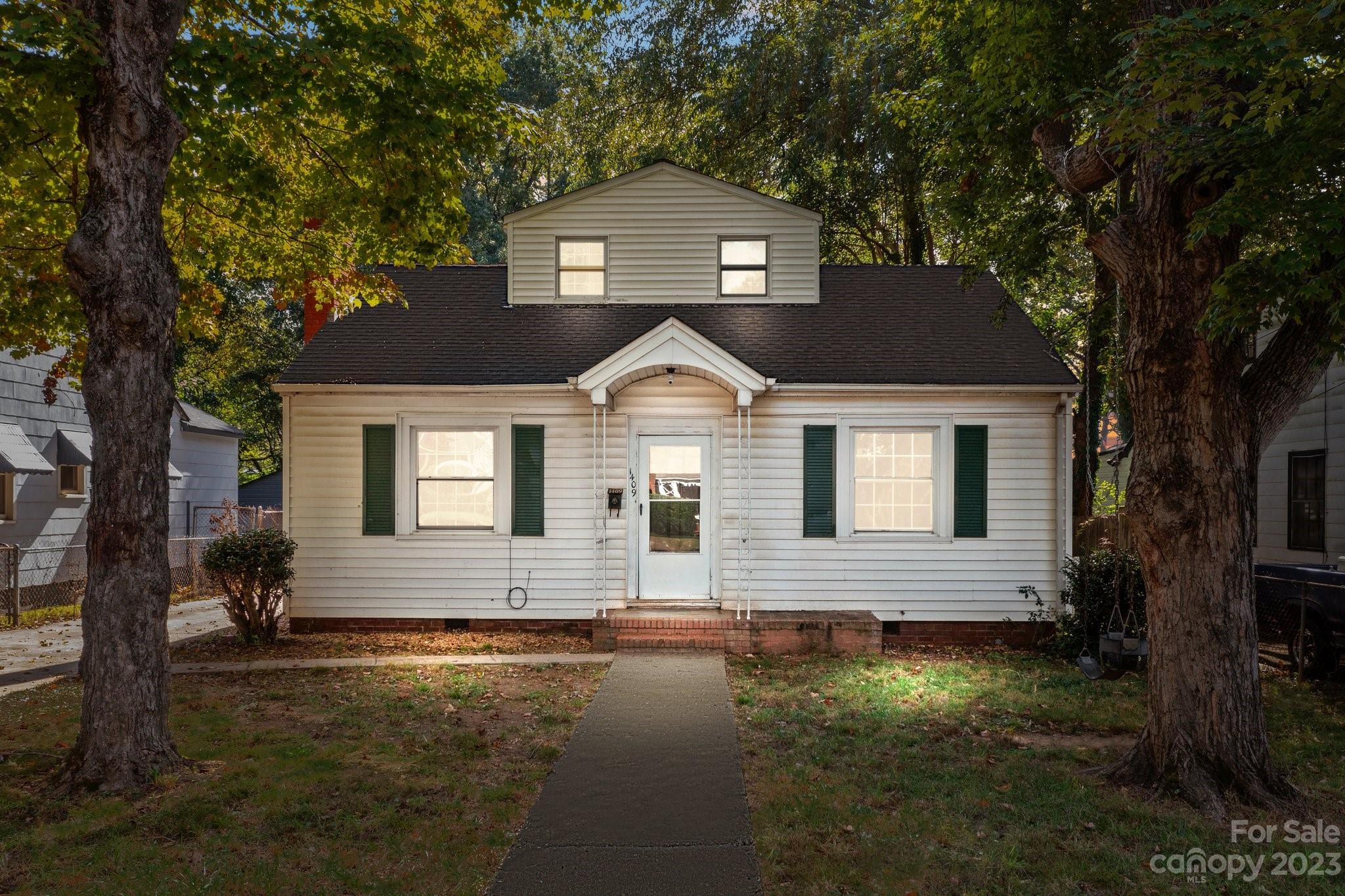 1409 Effingham Road