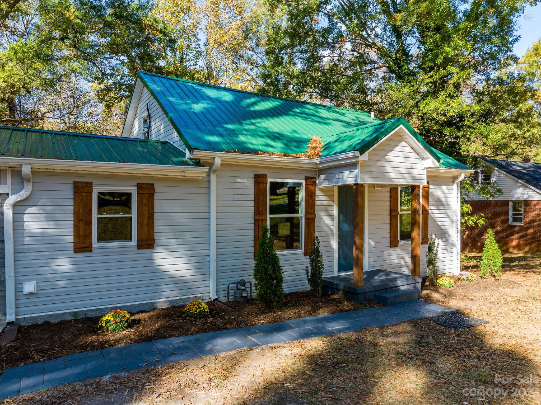 616 N Gaither Avenue