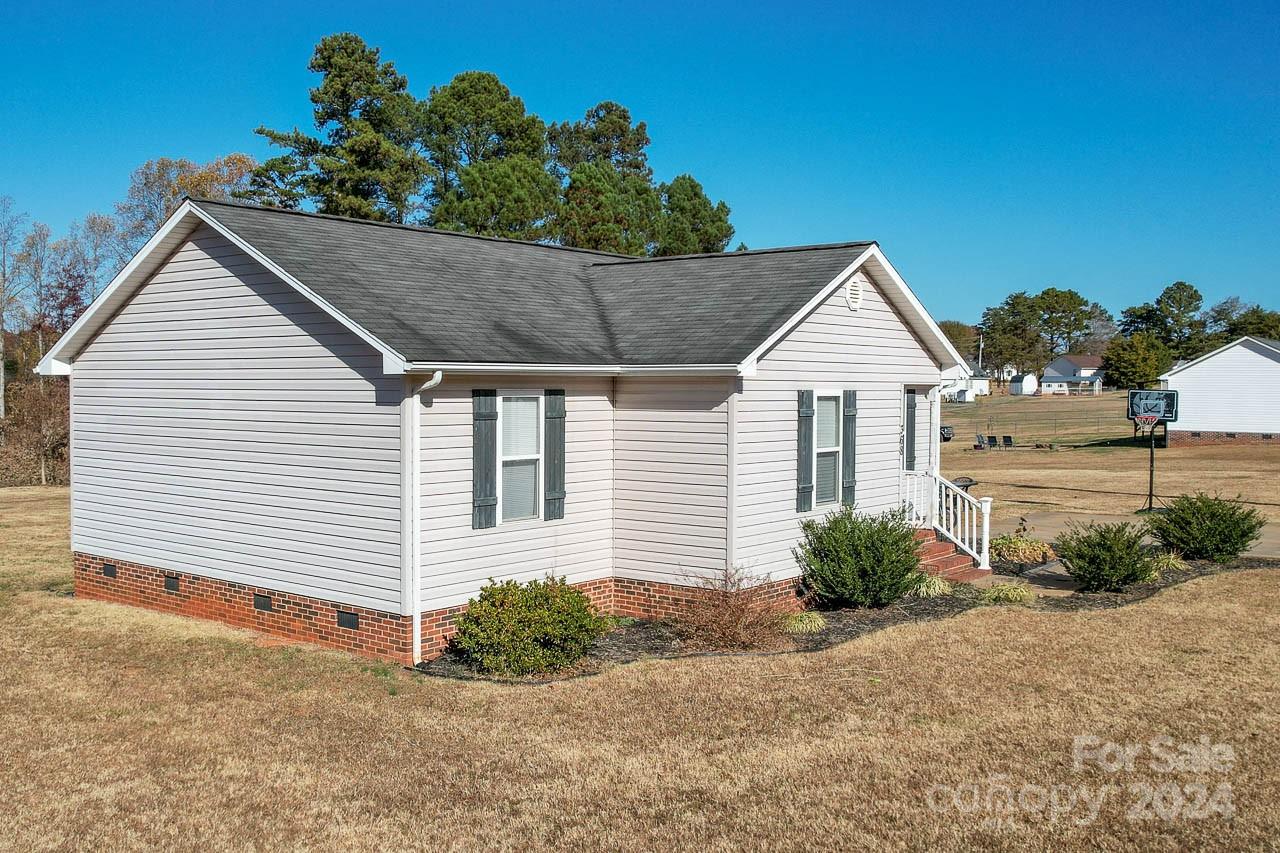 368 Cooper Road