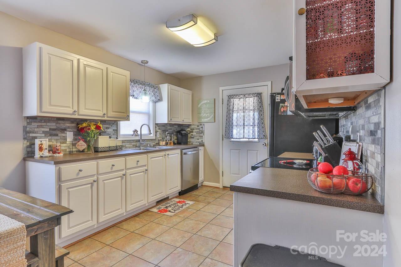 368 Cooper Road