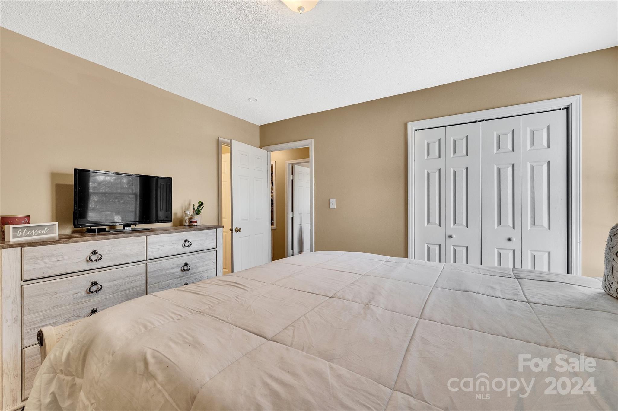 218 Carwen Court