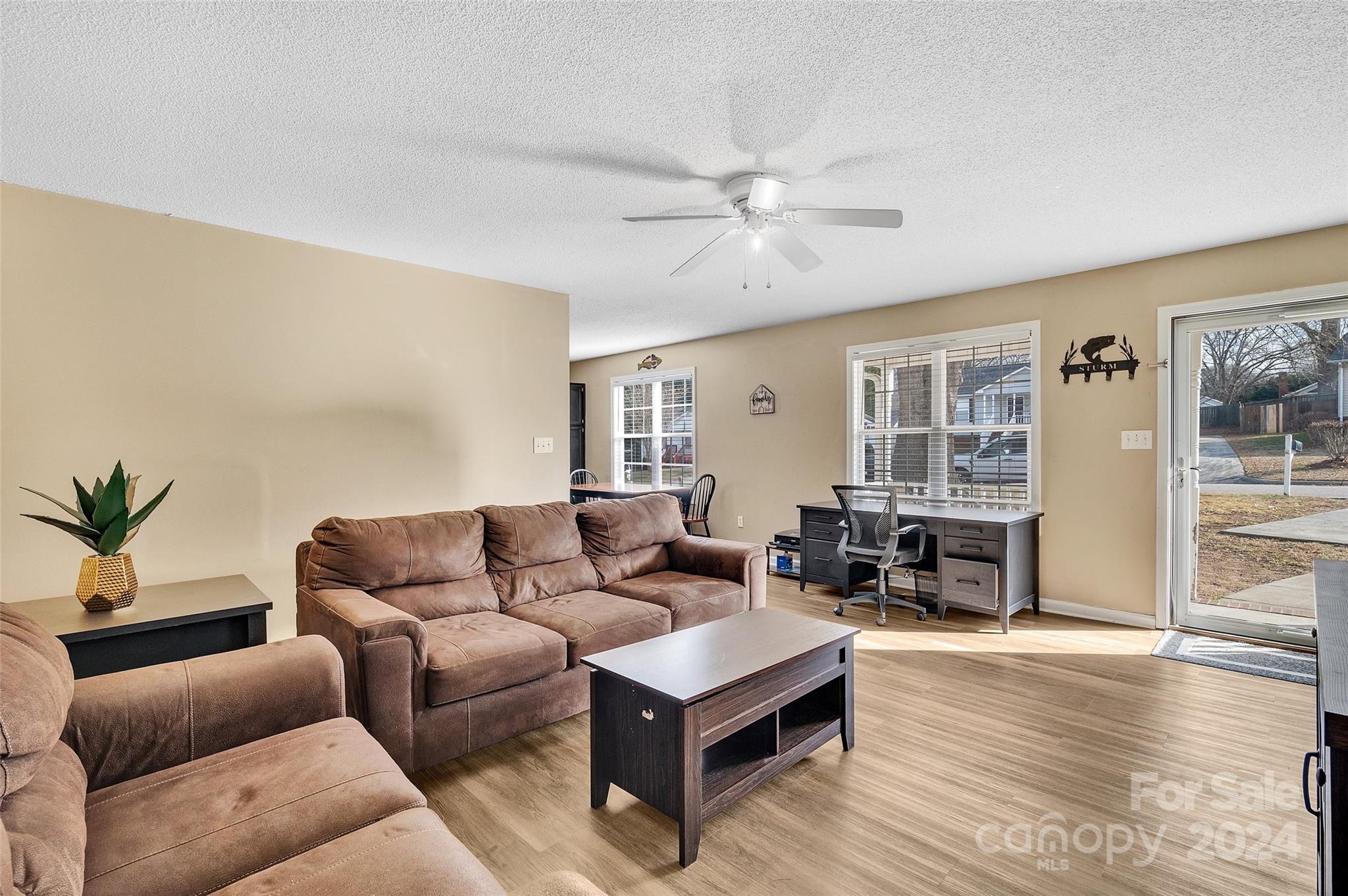 218 Carwen Court