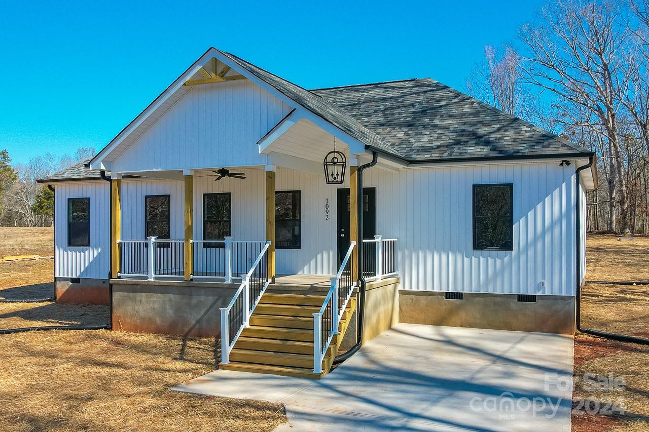 1092 Manor Street