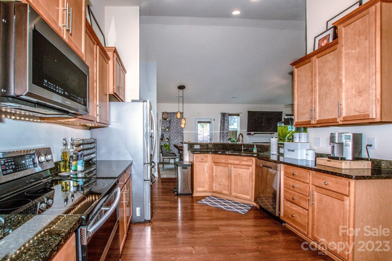 163 Sassafras Road