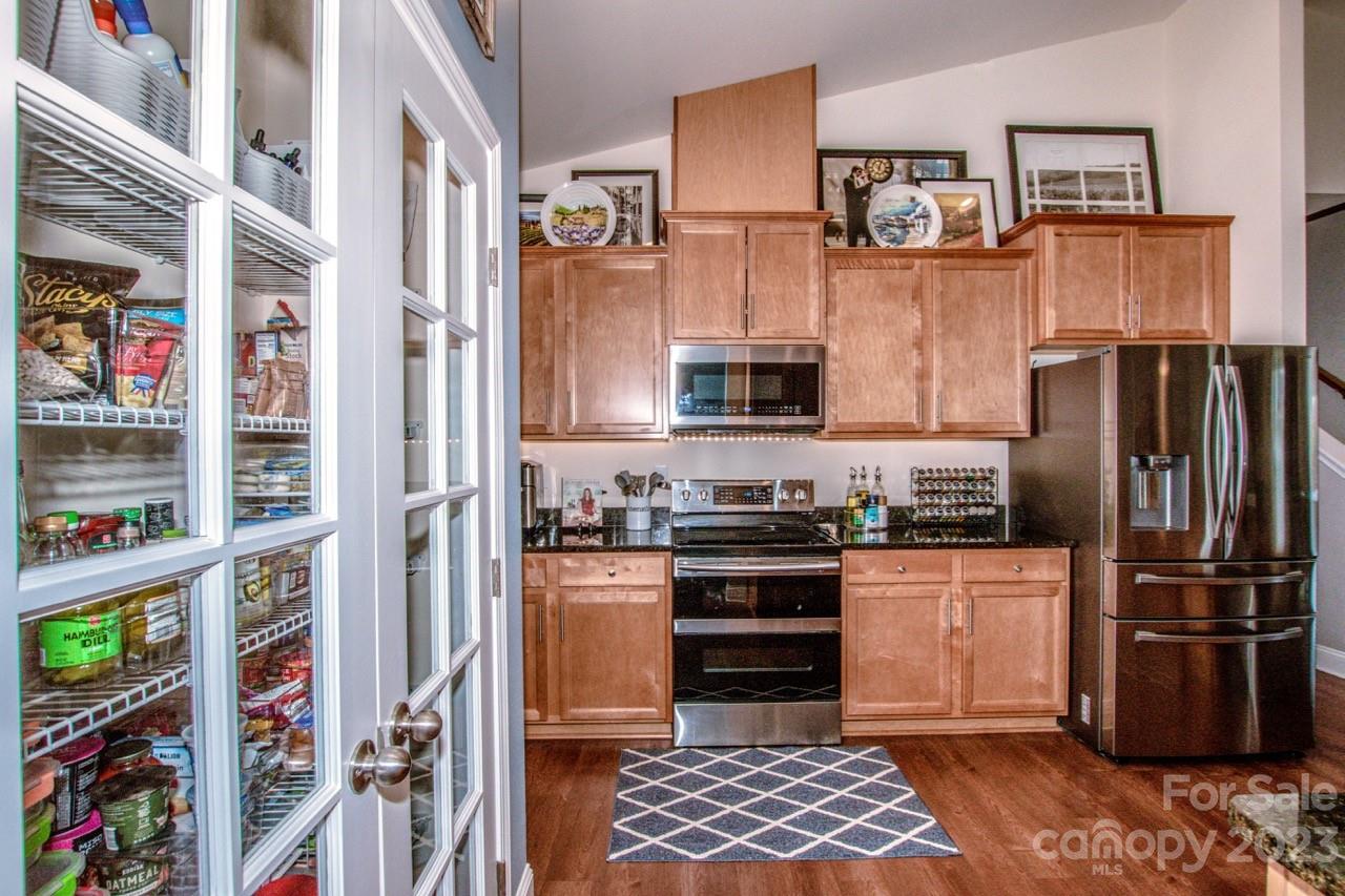 163 Sassafras Road