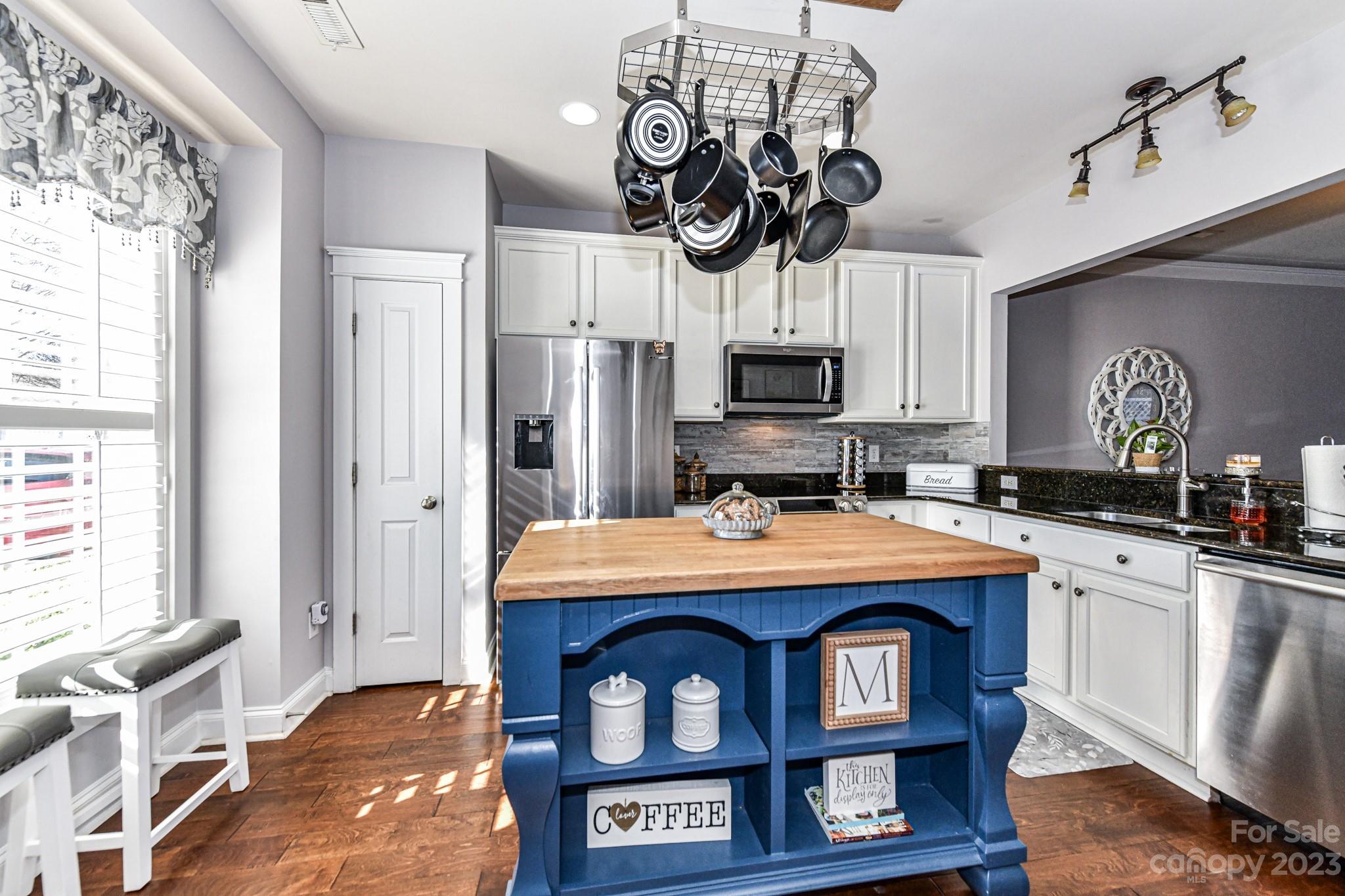 13636 Morehouse Street