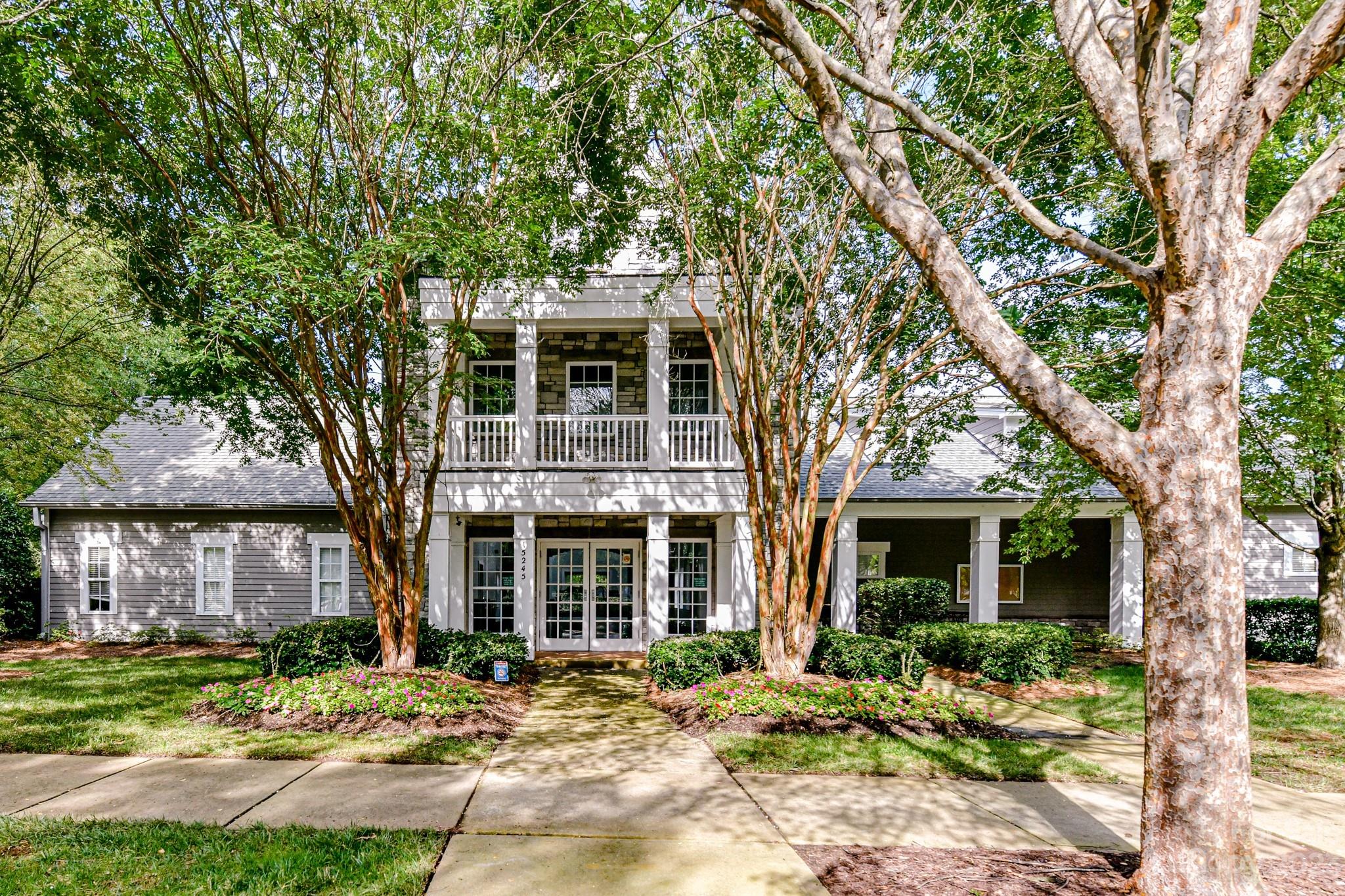 13636 Morehouse Street