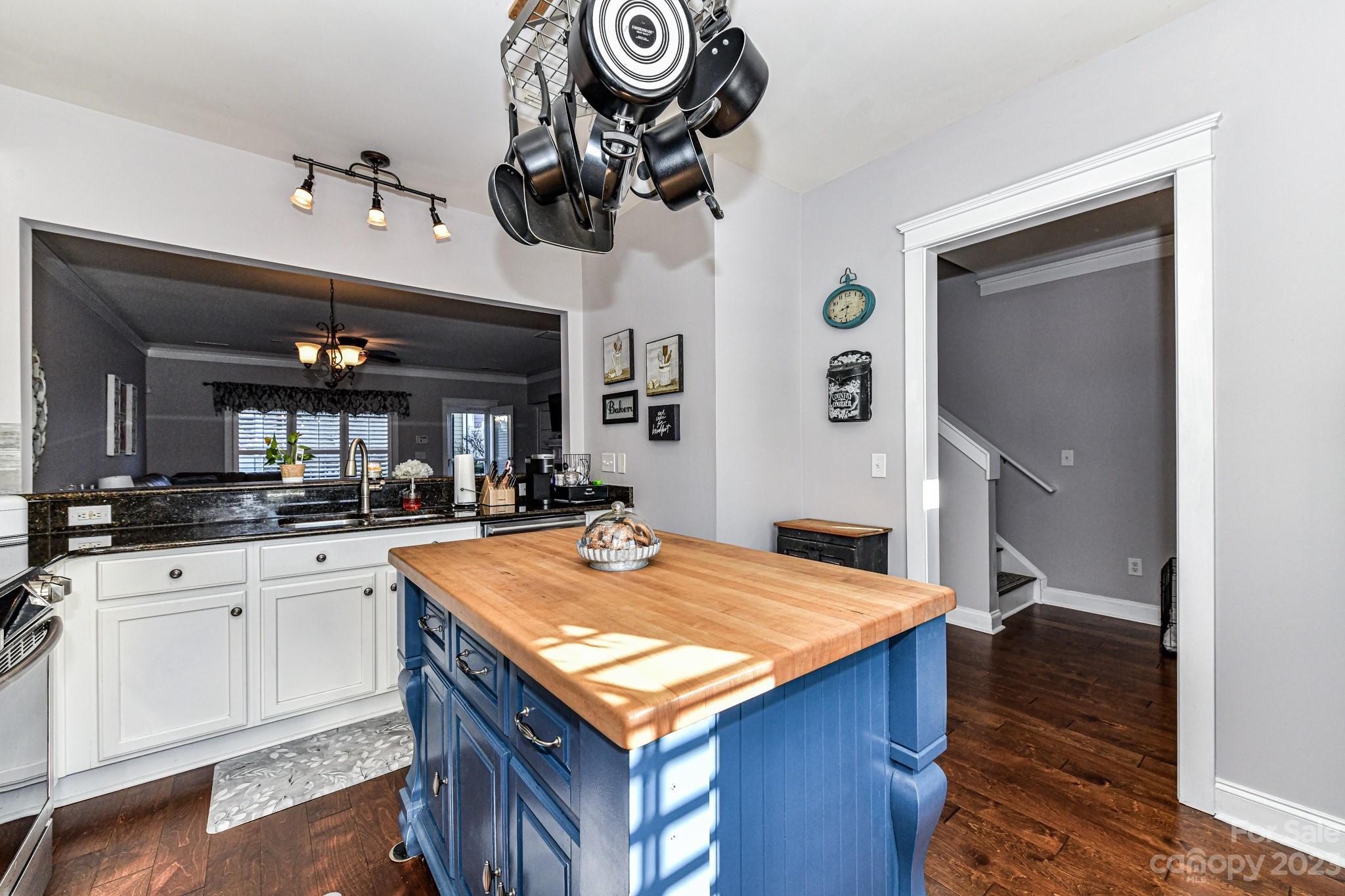 13636 Morehouse Street