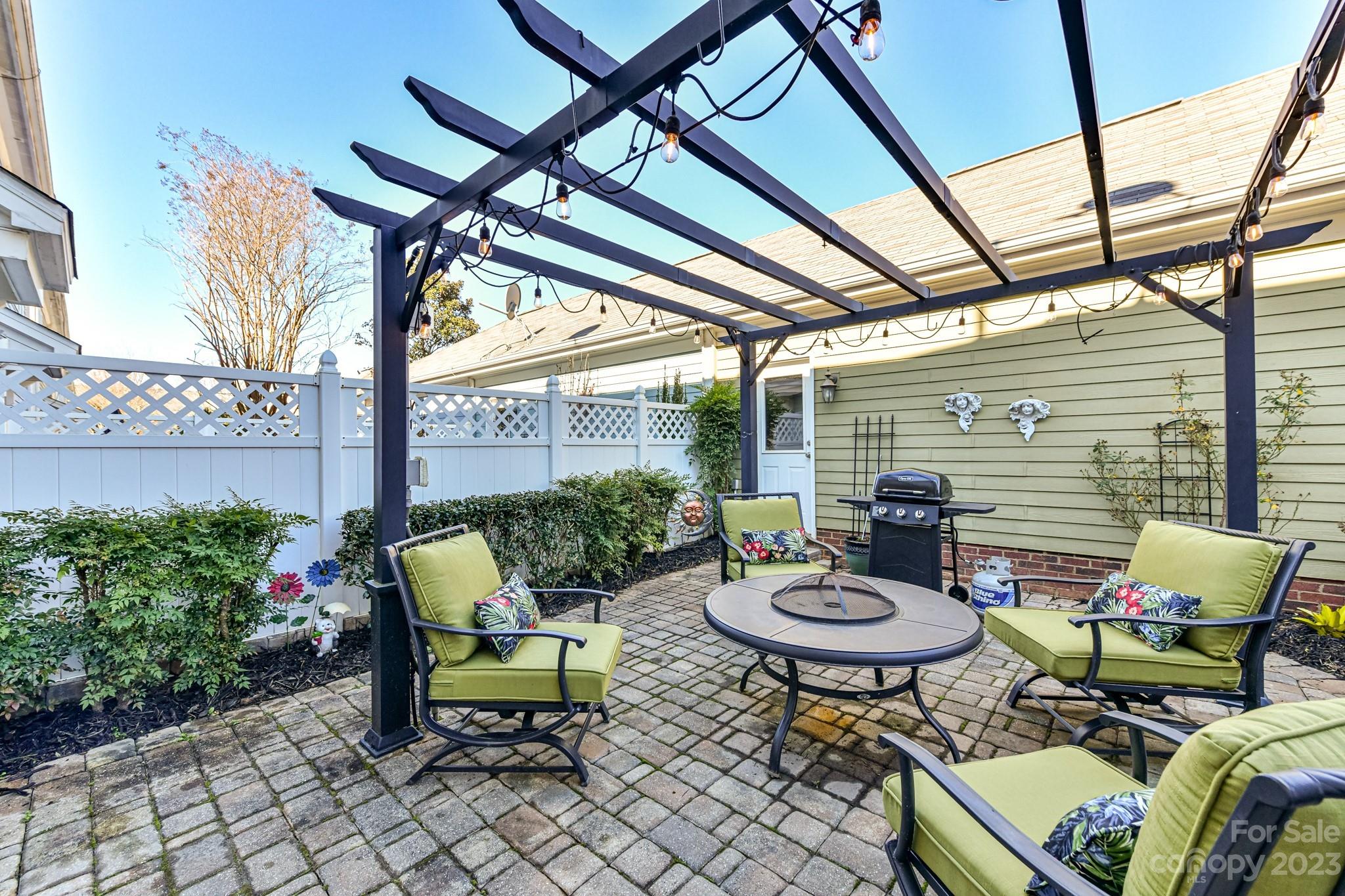 13636 Morehouse Street