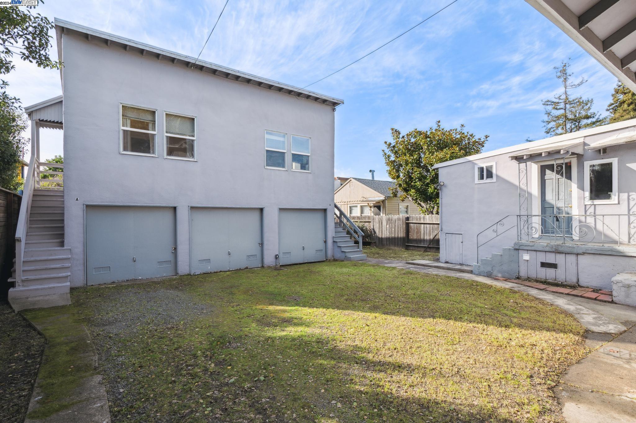 2238 Roosevelt Ave