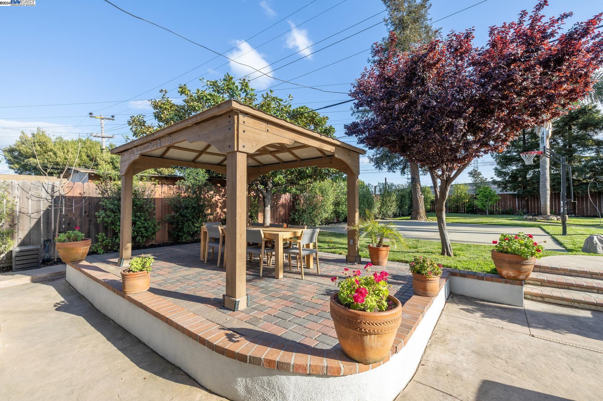 5112 Everglades Park Dr