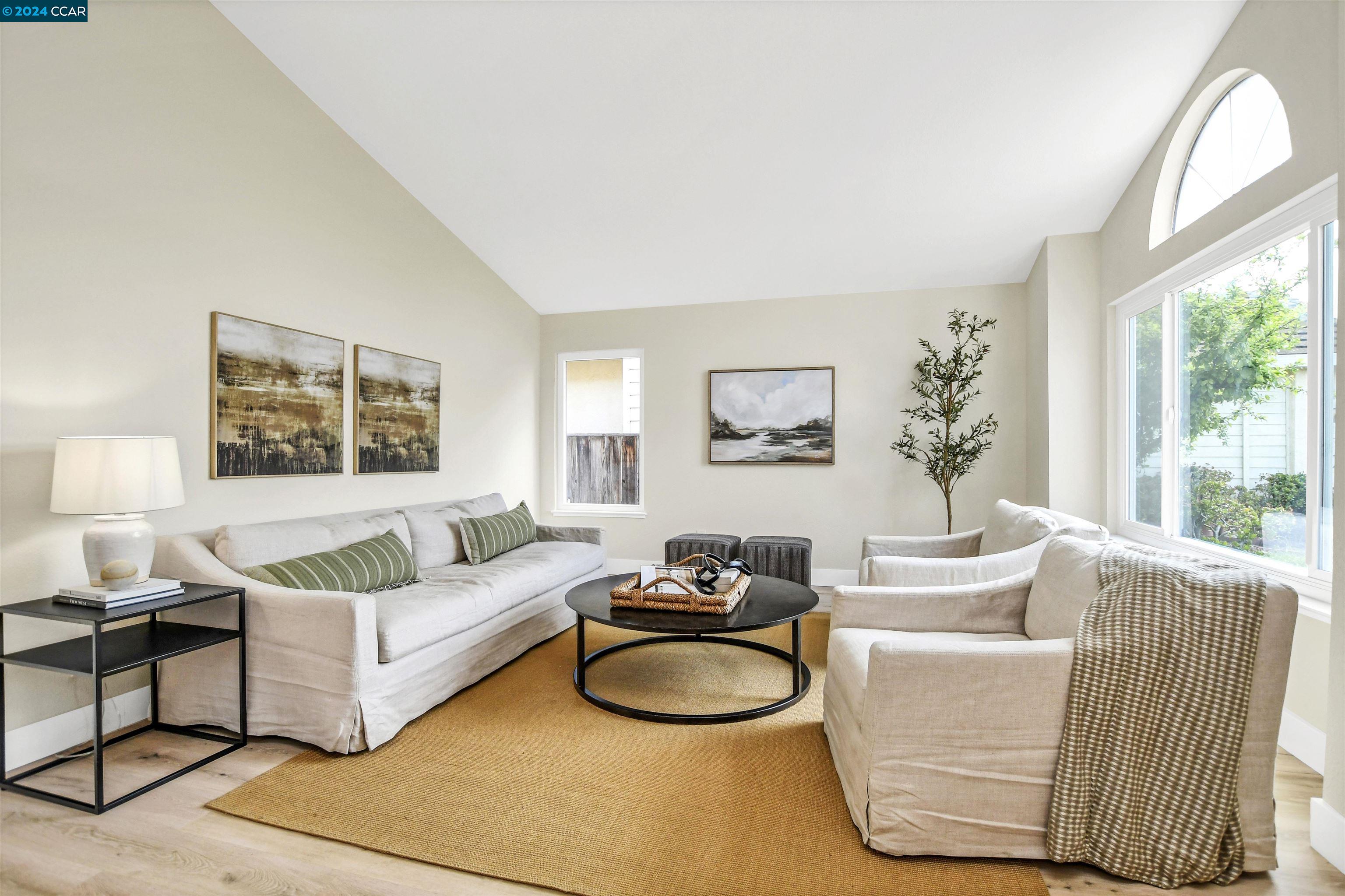 3013 Van Buren Ct