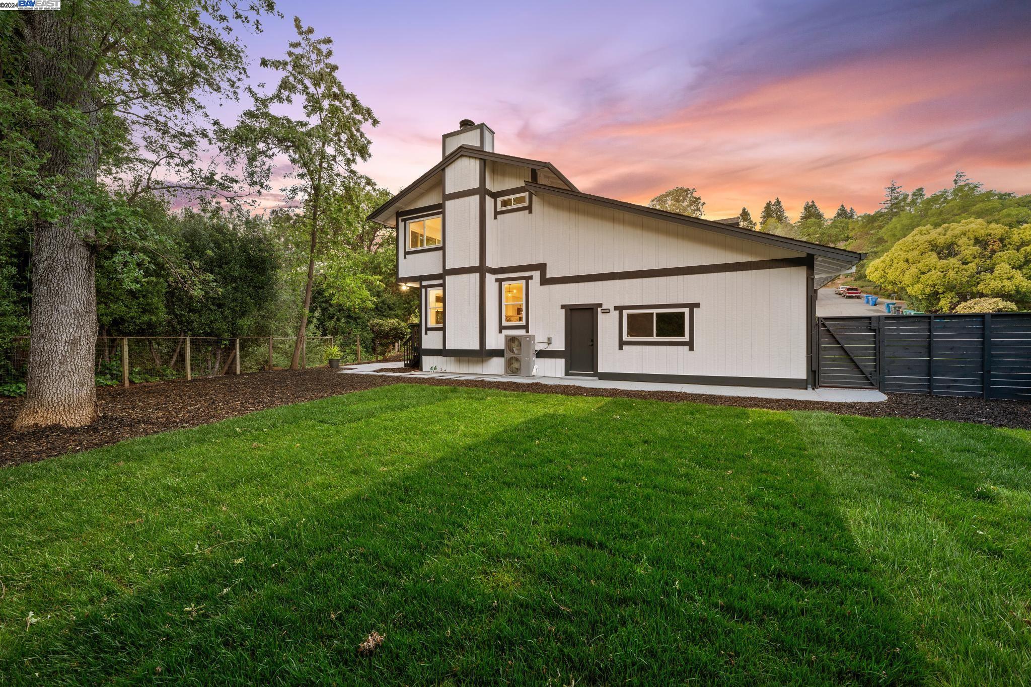 10 Paradise Ct