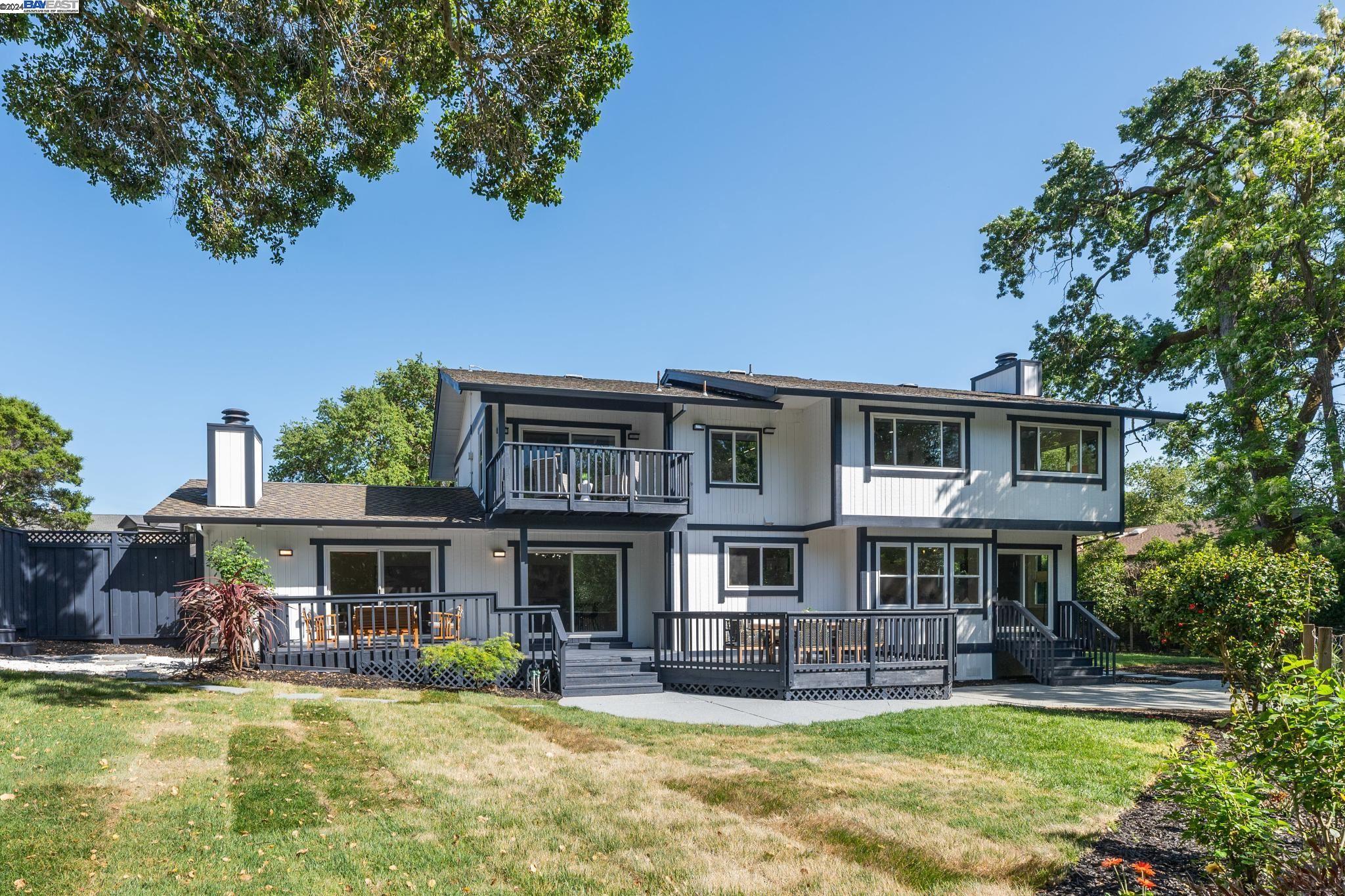 10 Paradise Ct