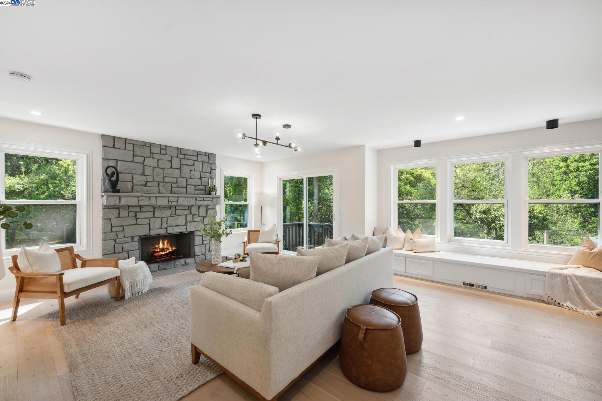 10 Paradise Ct