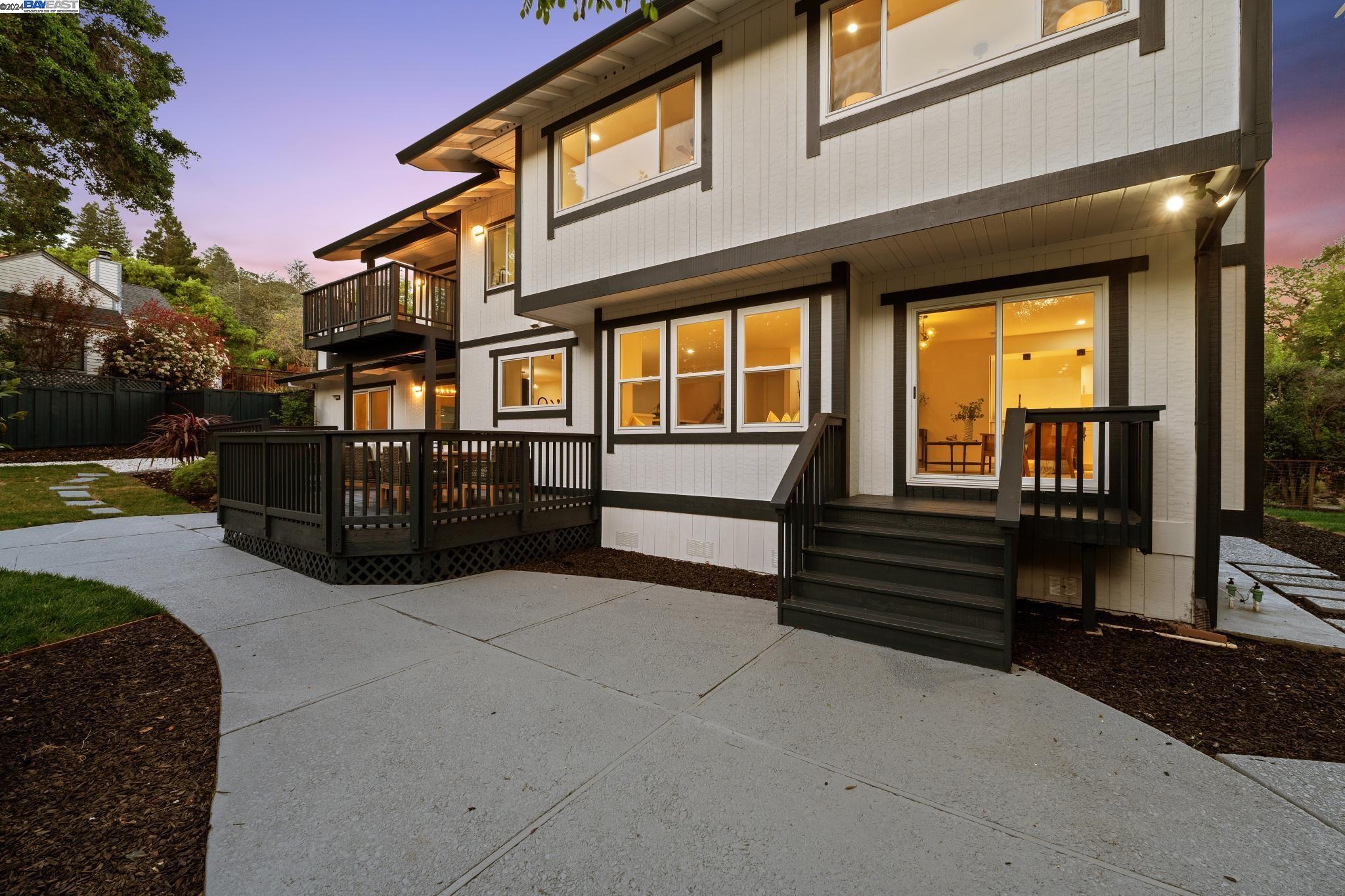 10 Paradise Ct